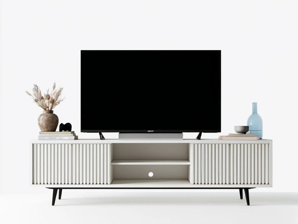 Biała szafka RTV z ryflowanymi frontami, 180 x 40 x 55 cm